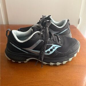 Saucony Excursion TR 16 Trail Running Shoe Black & Light Blue Sneakers